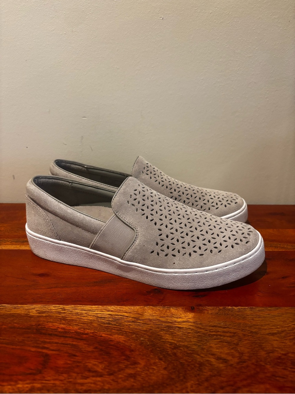 Women’s Vionic Kani - size 8